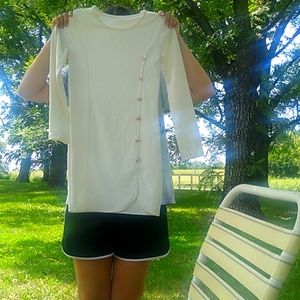 Off white dress or shirt for leggings.